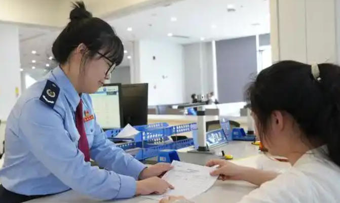 巴彦淖尔法律职业资格限制专业吗还有哪些要求呀